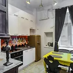 Hello Warsaw I Stunning Apartment Above The Theater
